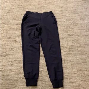 Lululemon joggers - black size 4 EUC